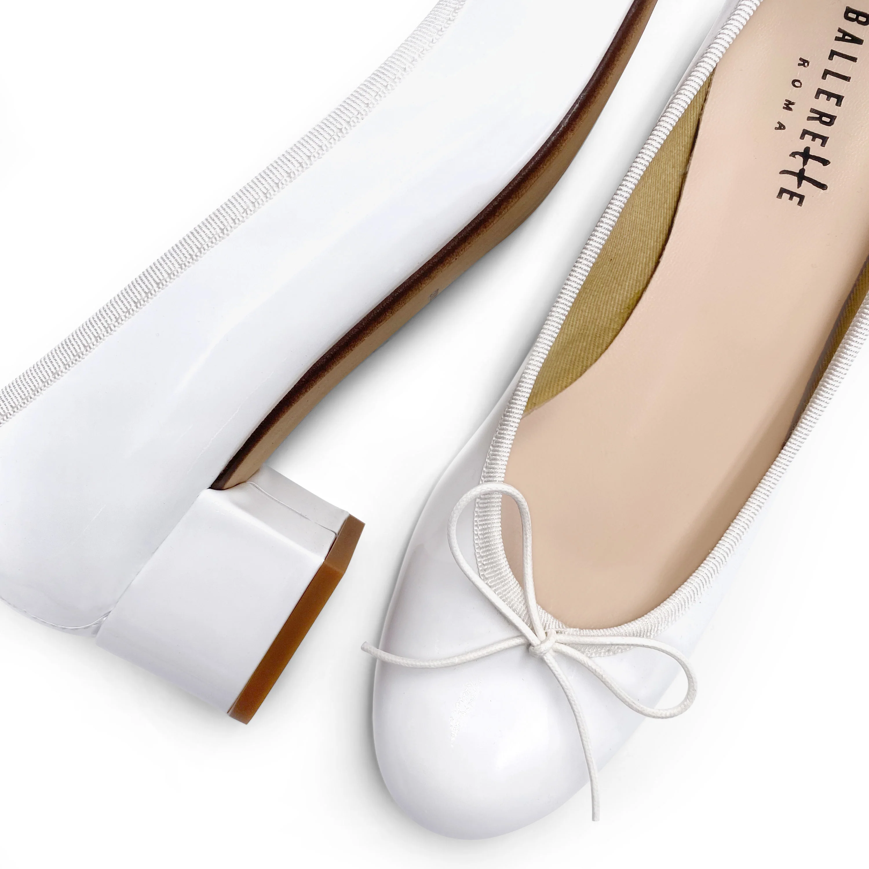 Ballerine bianche con tacco alto in vernice - Image 3
