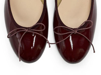 Ballerine bordeaux con tacco alto in vernice - Image 5