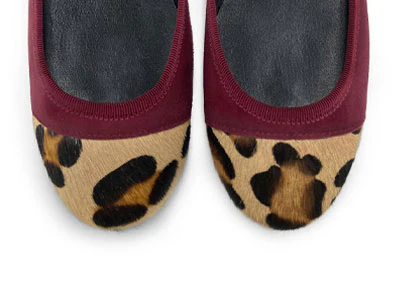 Ballerine bordeaux in camoscio con punta animalier - Image 5
