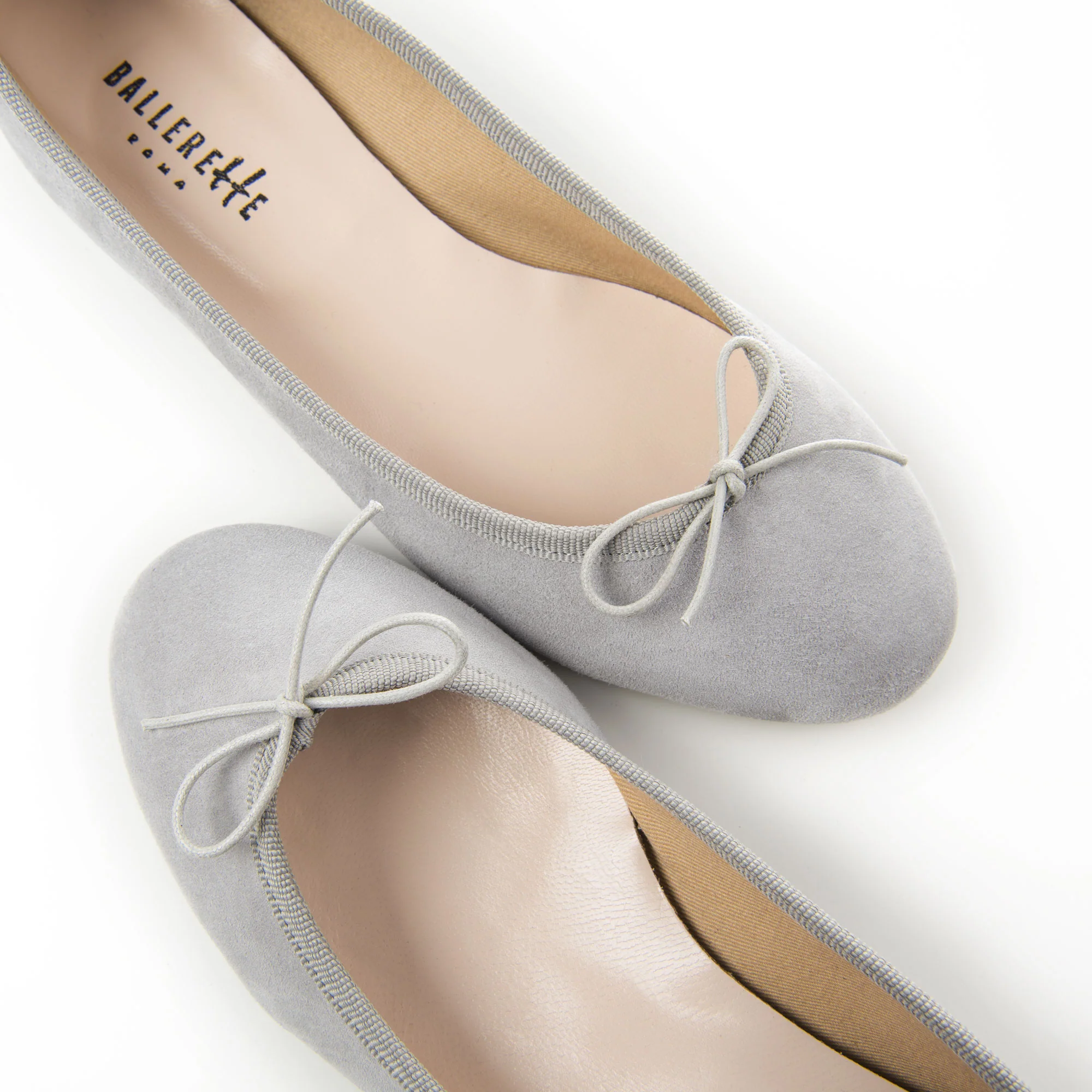 Ballerine con tacco grigio perla in camoscio - Image 4