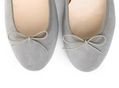 Ballerine con tacco grigio perla in camoscio - Image 5