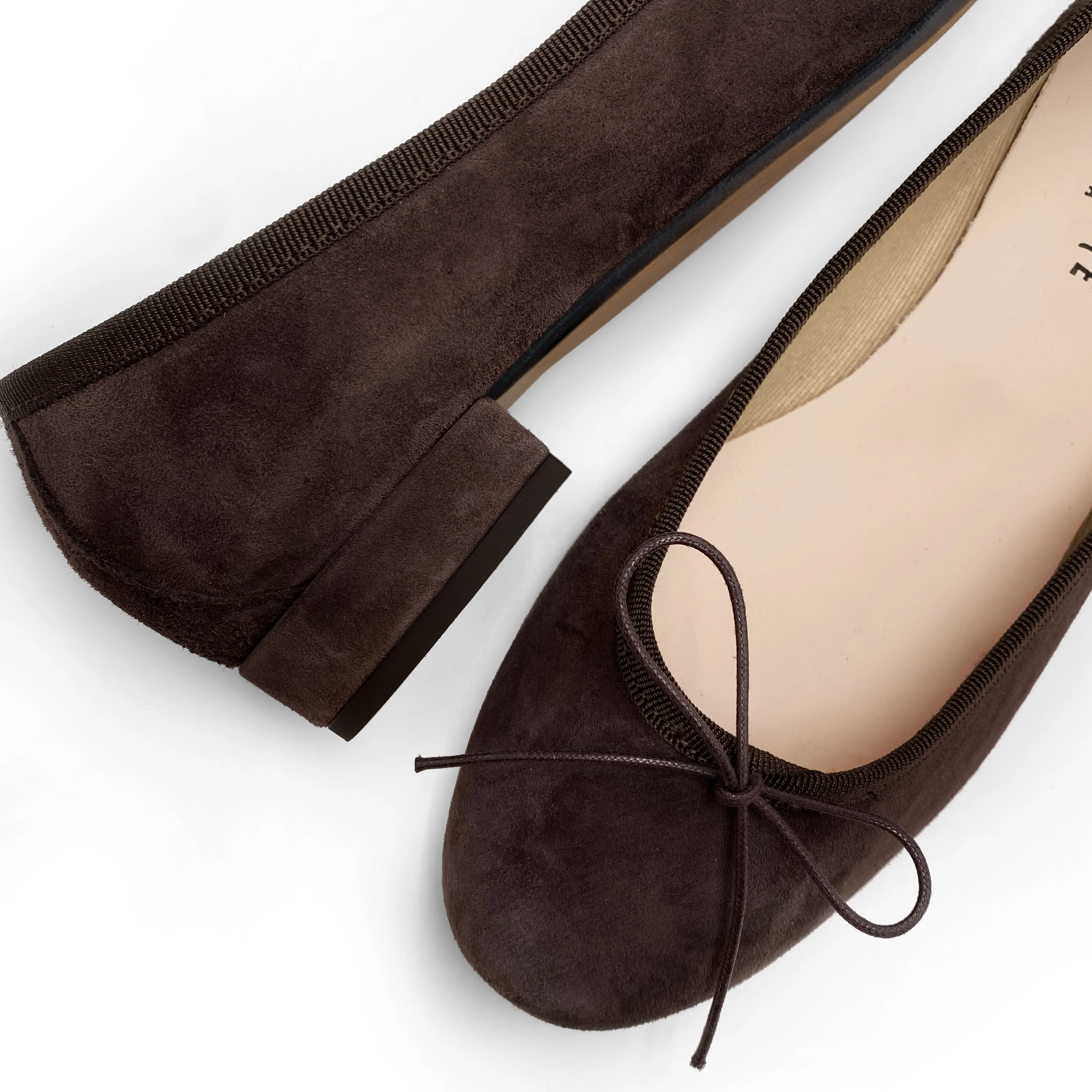 Ballerine con tacco marroni in camoscio - Image 4