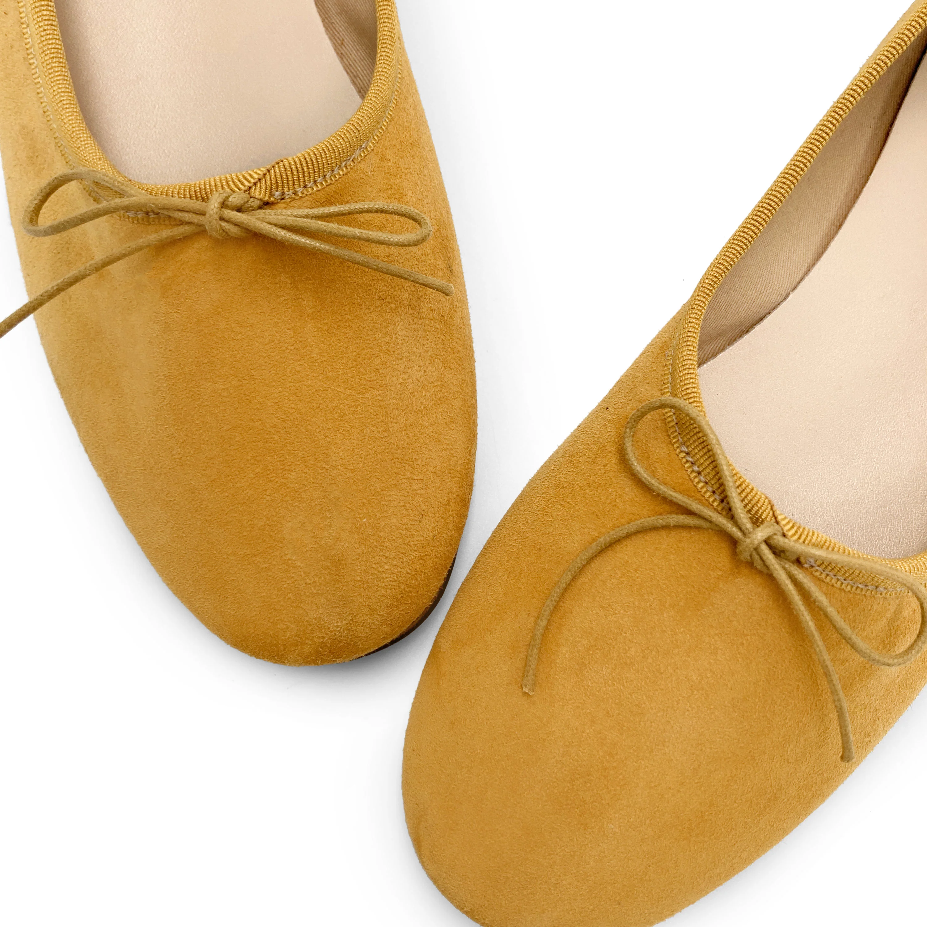 Ballerine "glove shoes" gialle senape accollate in camoscio - Image 4