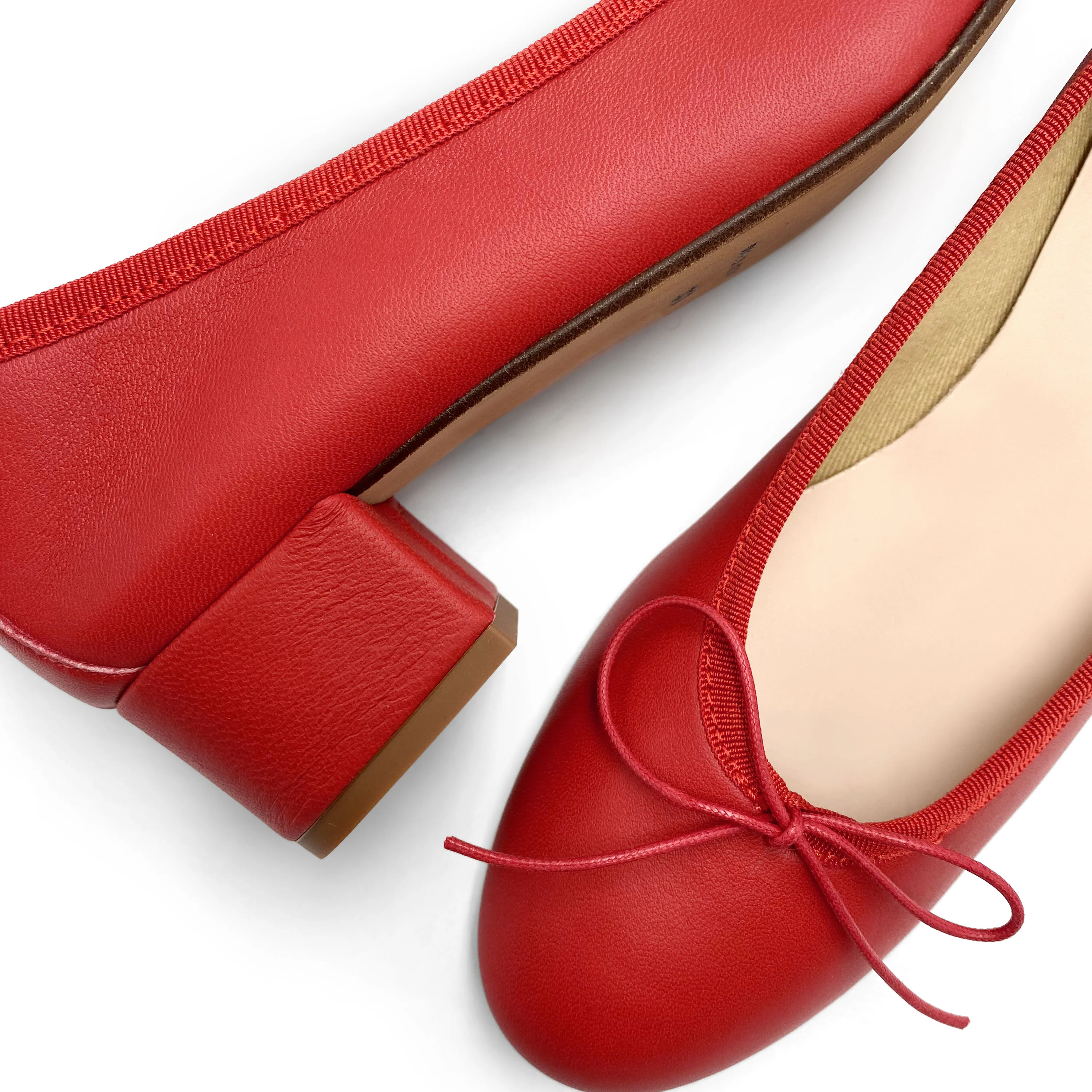 Ballerine in pelle rossa con tacco alto - Image 3