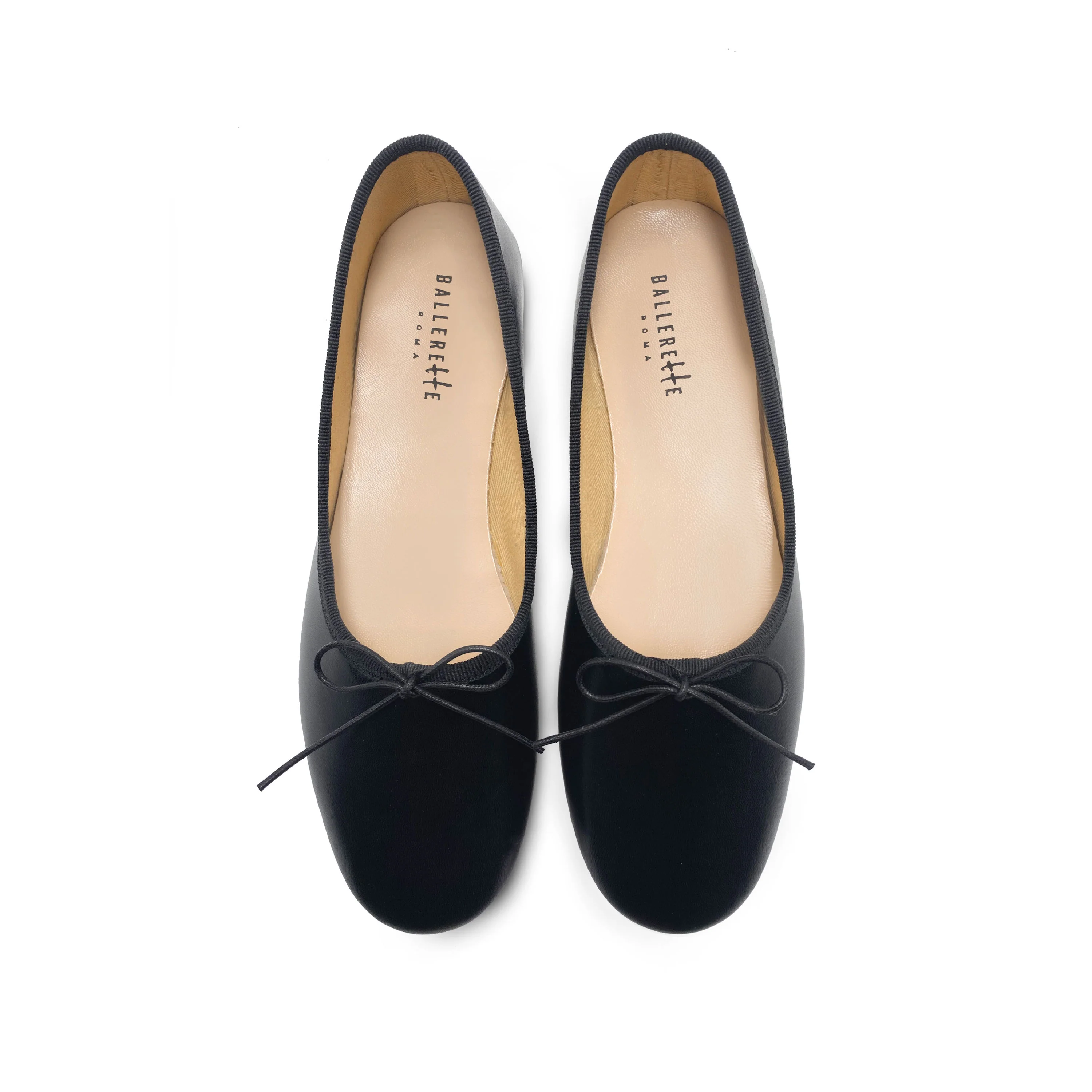 Ballerine "glove shoes" nere accollate in pelle