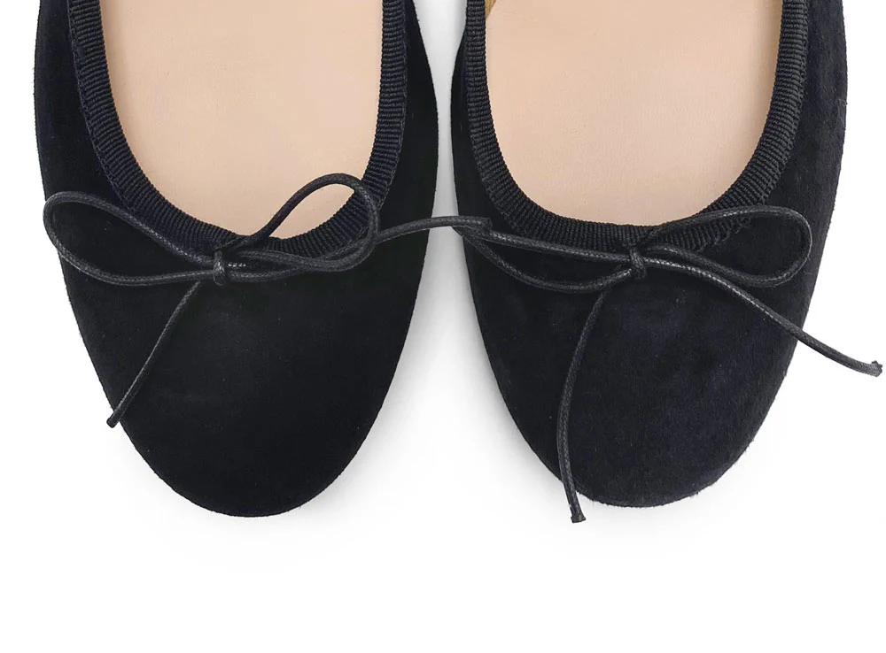 Ballerine nere con tacco in camoscio - Image 5