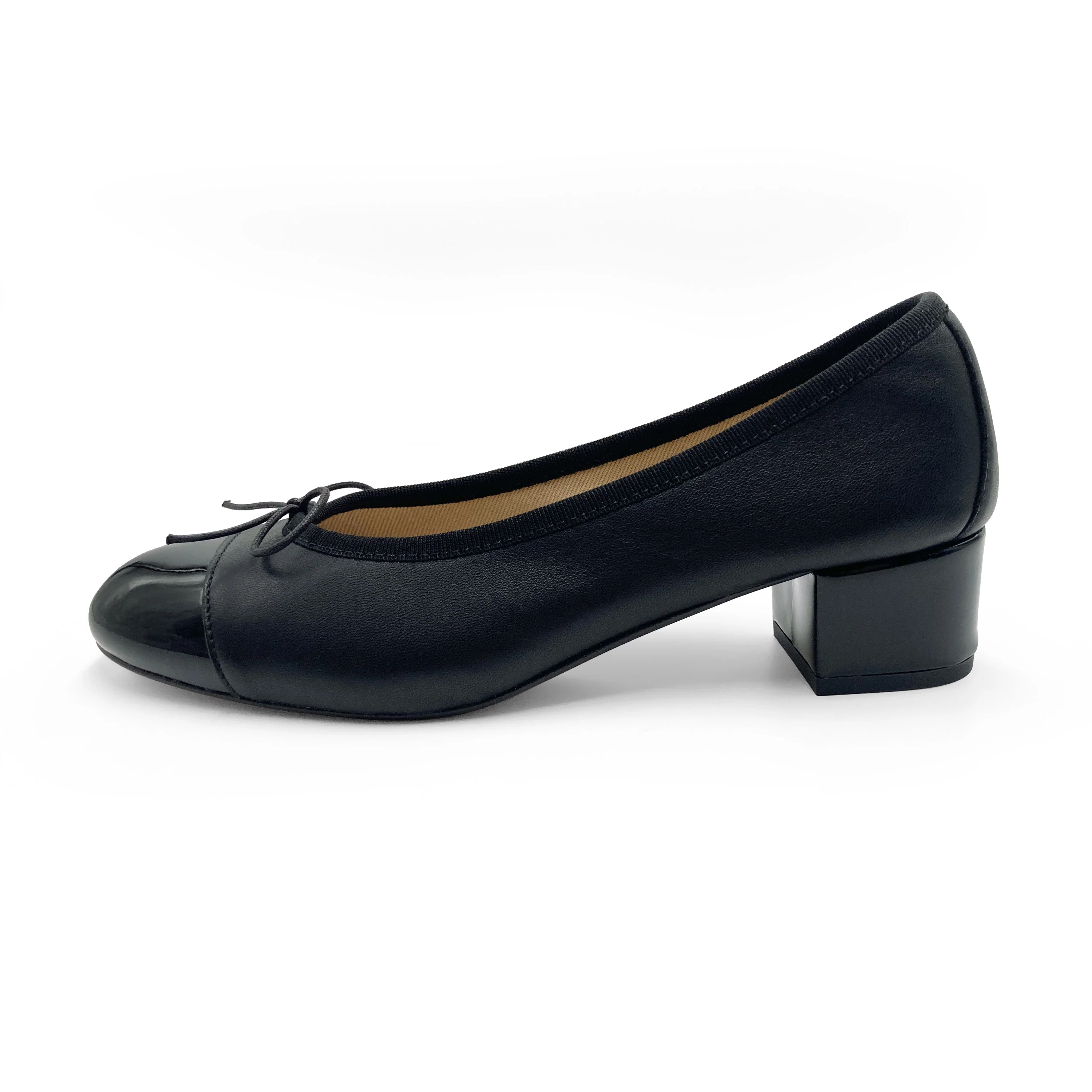 Ballerine nere in pelle con tacco alto e punta in vernice - Image 4