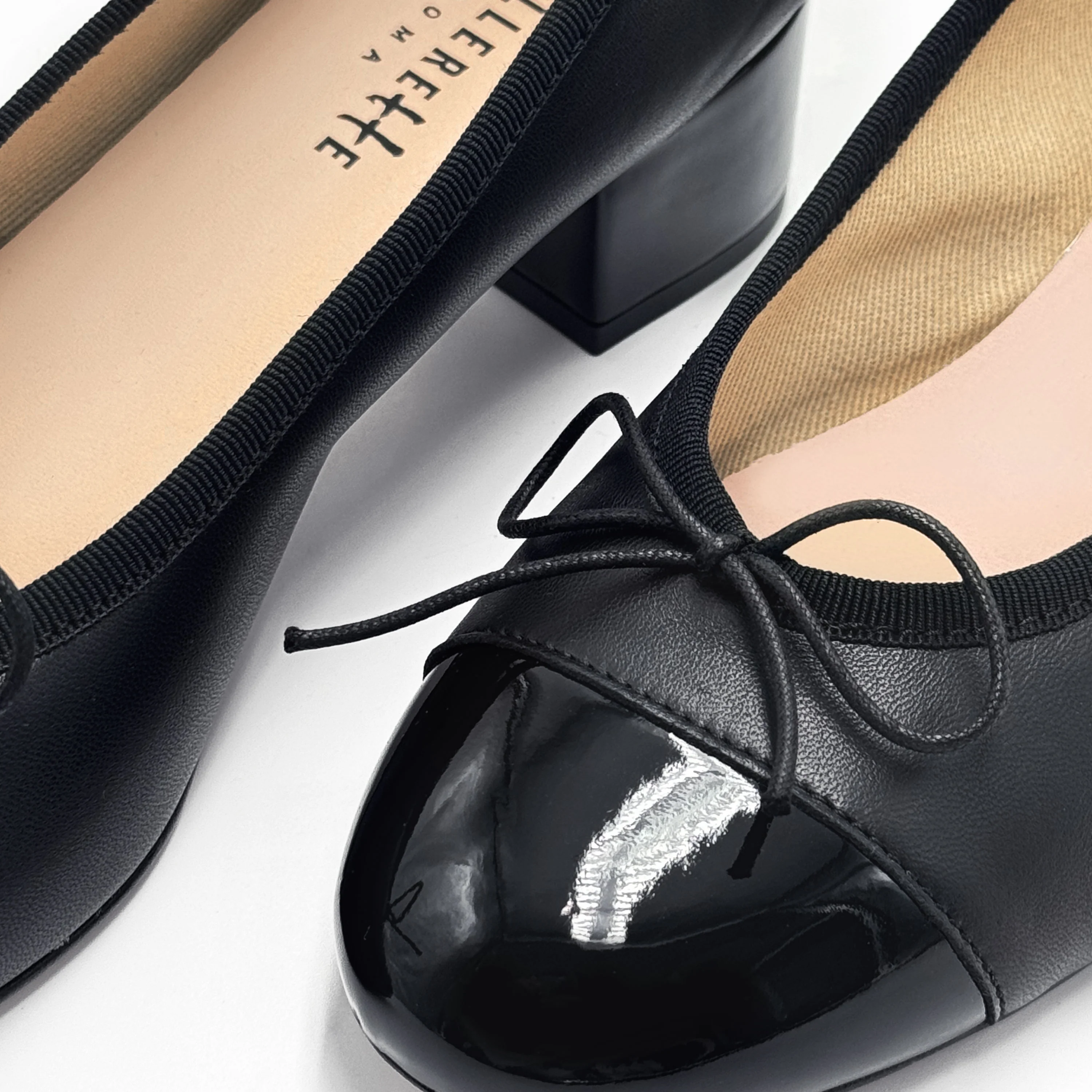 Ballerine nere in pelle con tacco alto e punta in vernice - Image 5