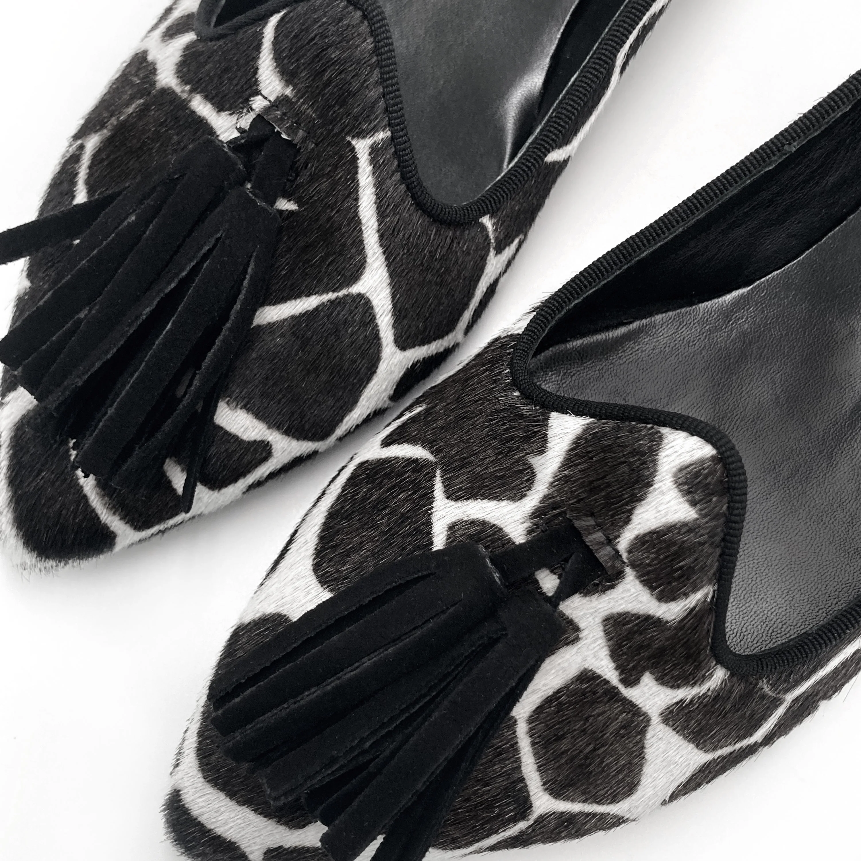 Mocassini donna animalier in cavallino maculato bianco e nero - Image 3