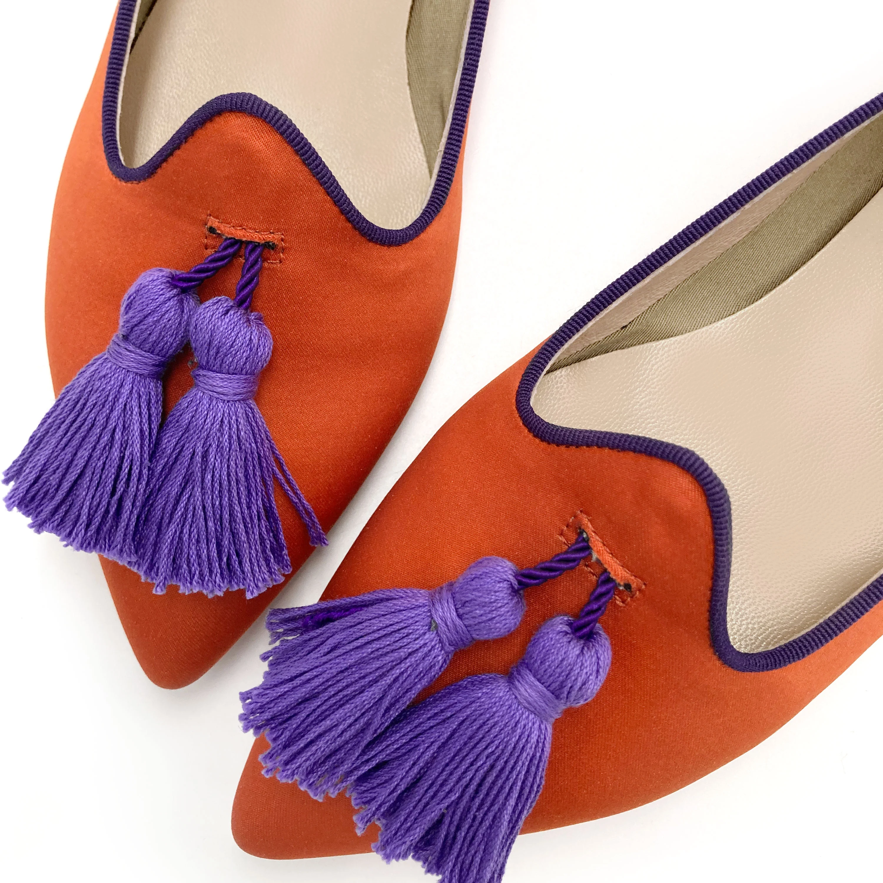 TT Go Green Collection - Mocassini donna arancio in raso eco e nappine viola - Image 3