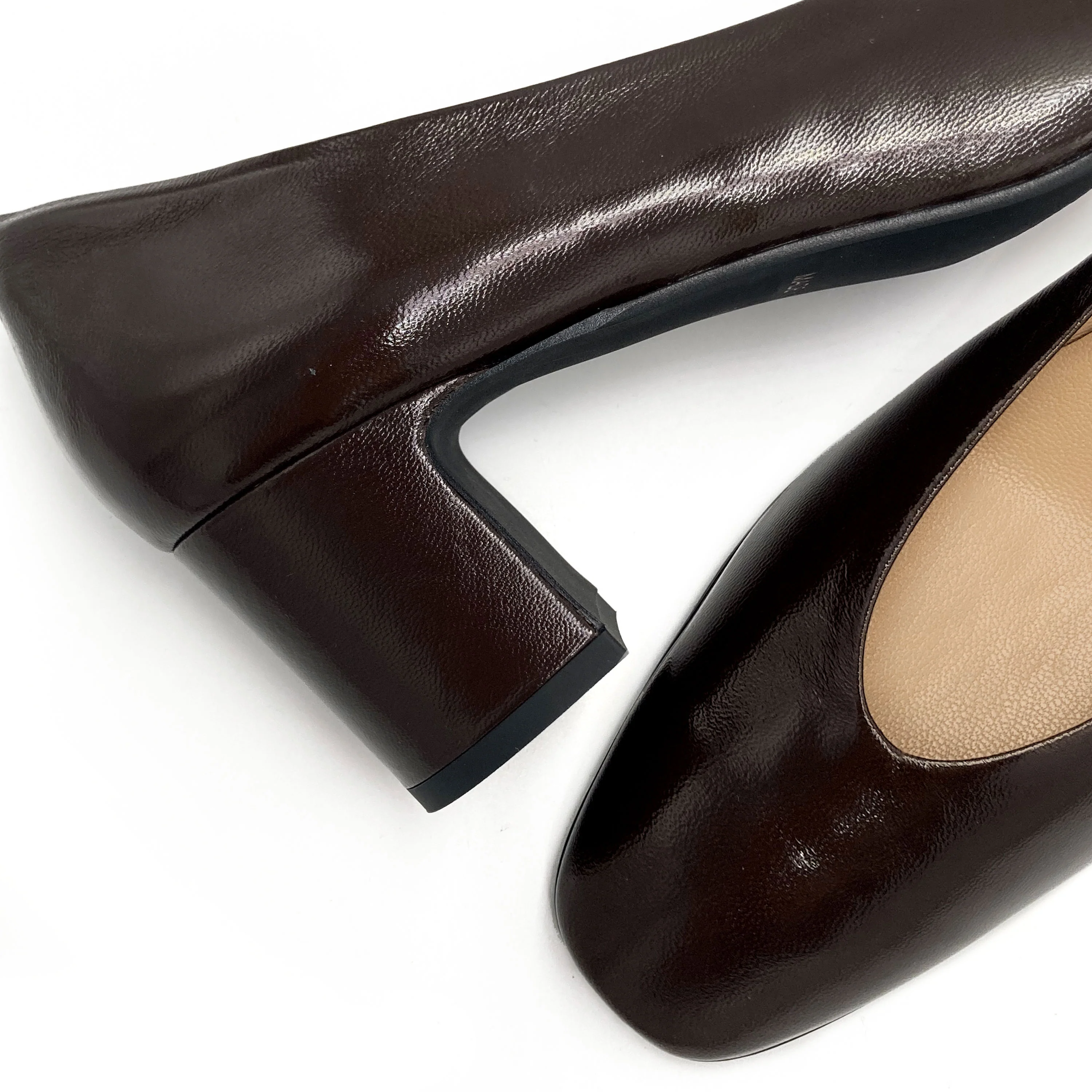 Scarpe ballerine marroni in vernice con punta quadrata e tacco alto comodo - Image 3