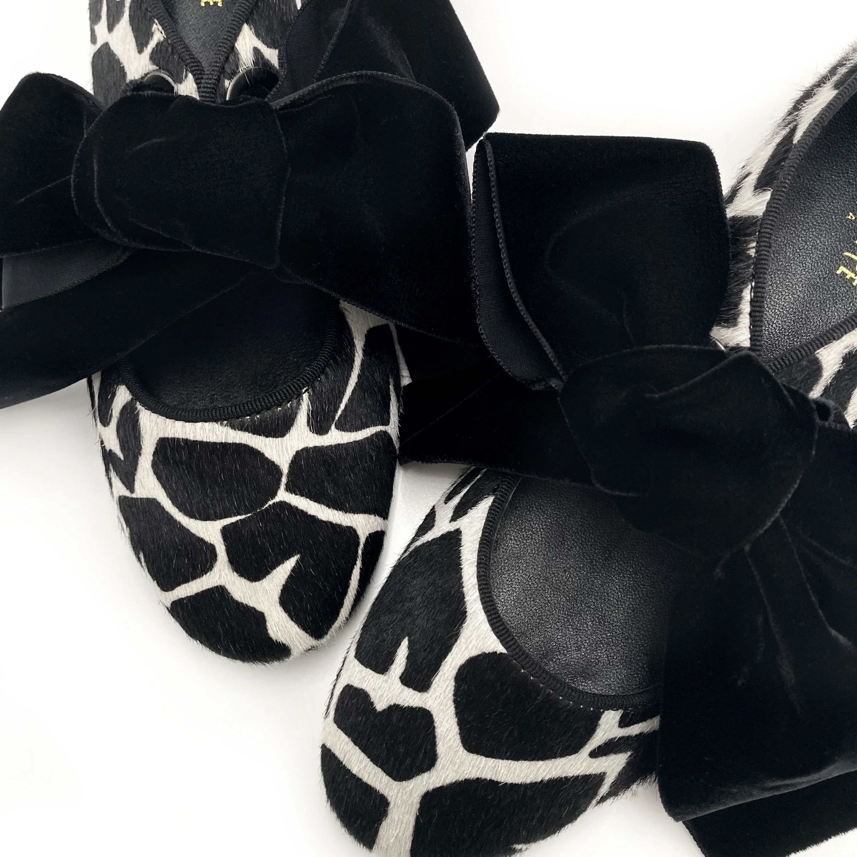 Scarpe donna animalier in cavallino maculato bianco e nero - Image 5