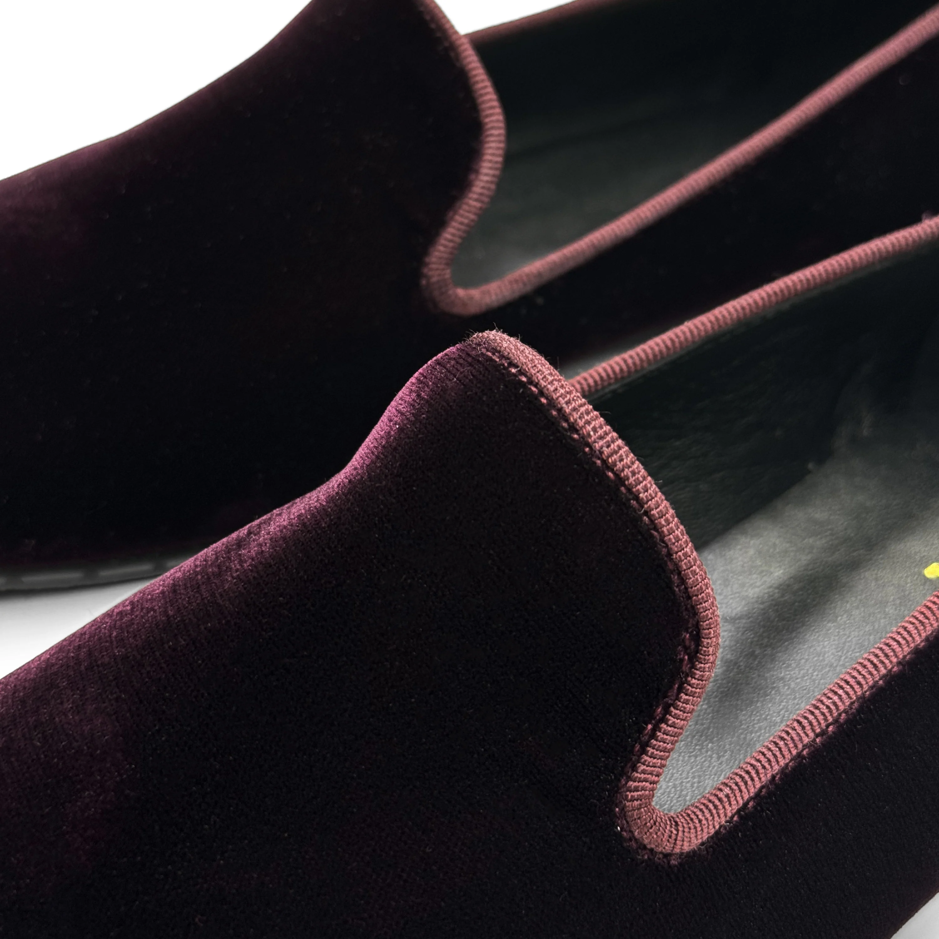 Slippers da donna bordeaux in velluto - Image 4