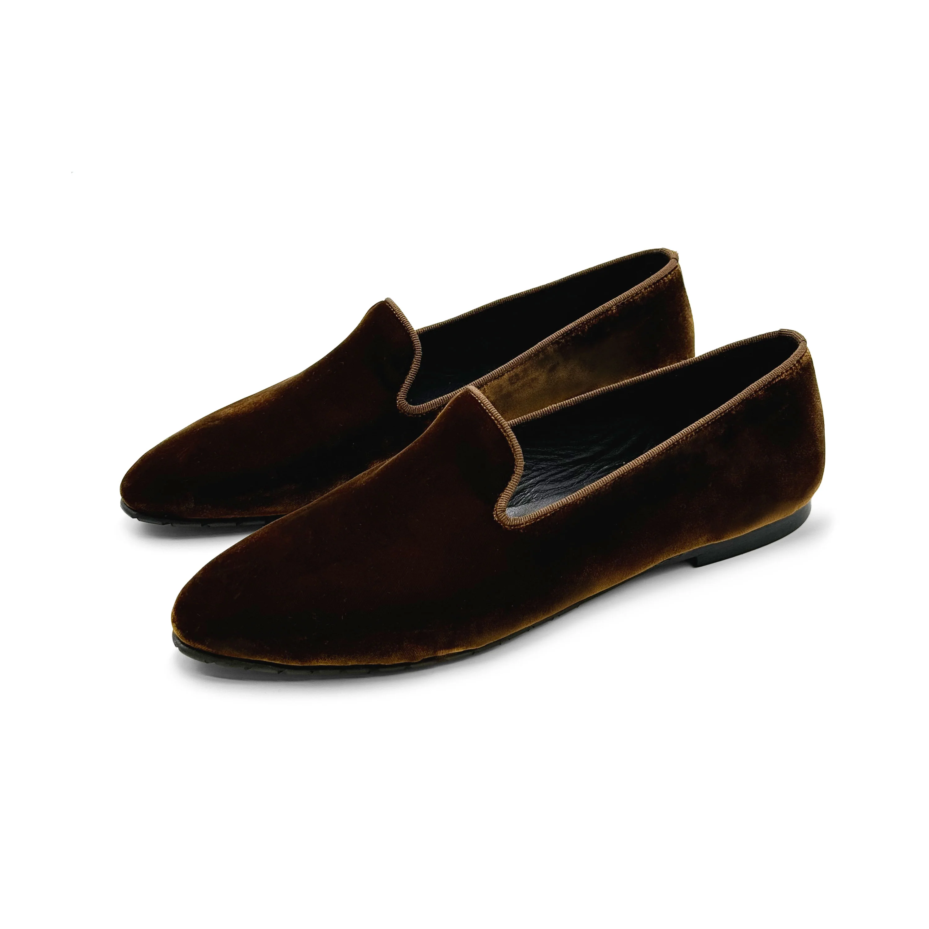 Slippers da donna marroni in velluto - Image 3