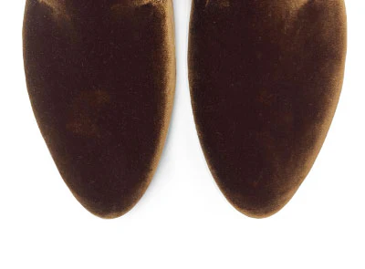 Slippers da donna marroni in velluto - Image 6