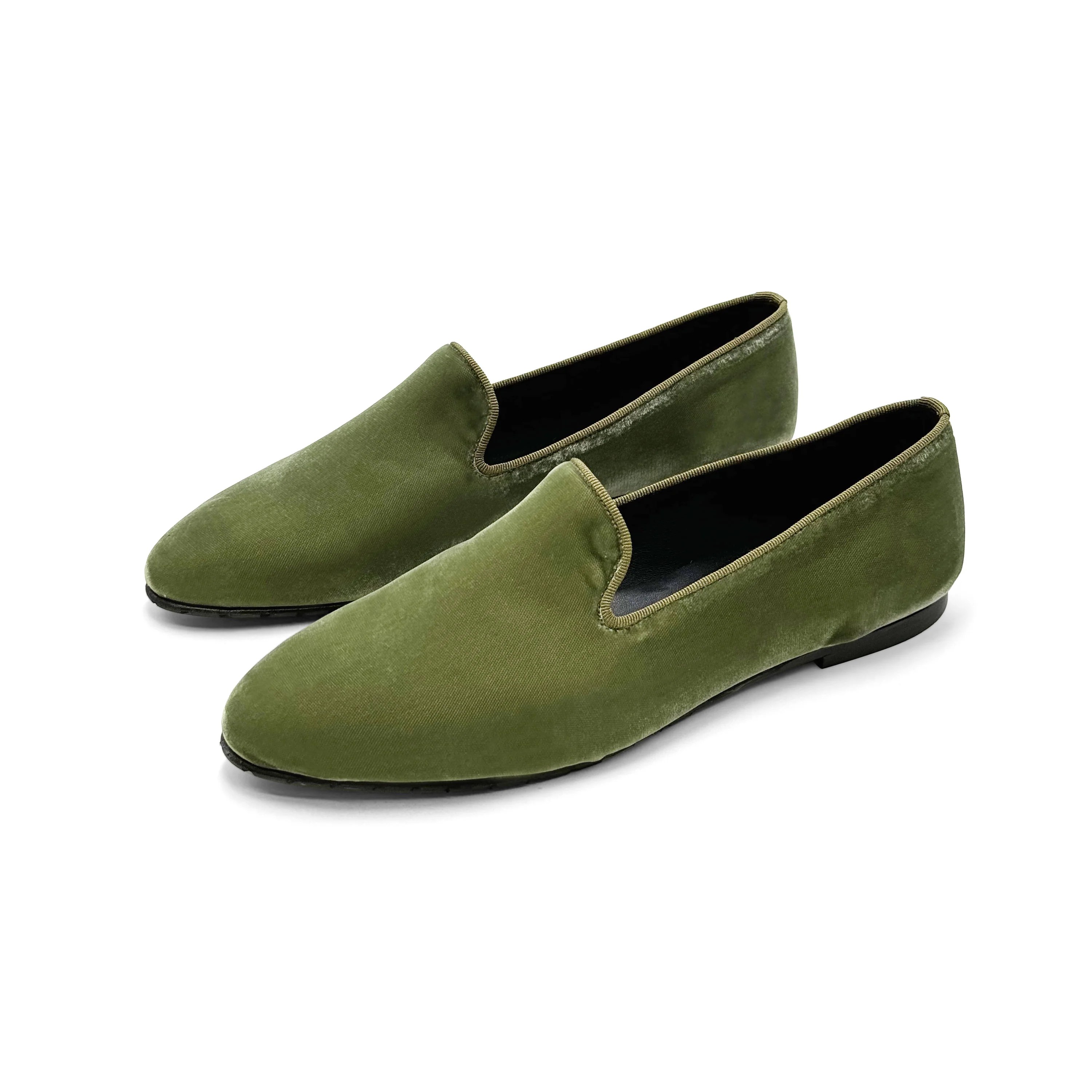Slippers da donna verdi in velluto - Image 4