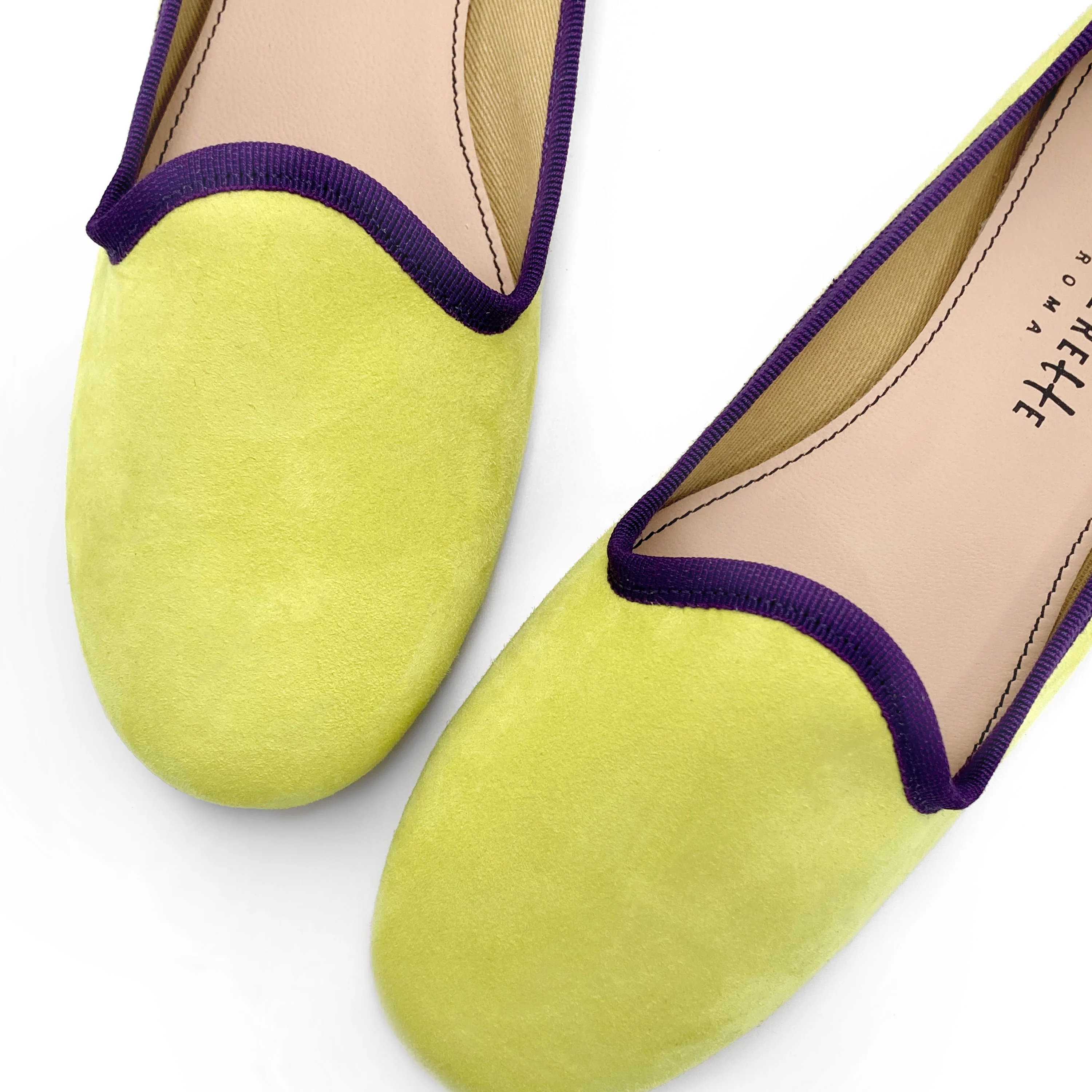 Slippers donna in camoscio lime e dettagli viola - Image 3
