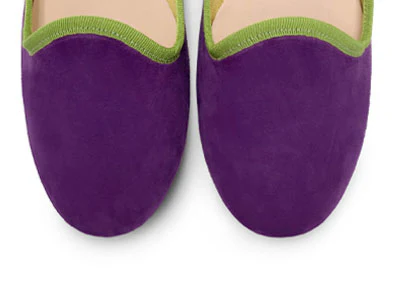 Slippers donna in camoscio viola e dettagli verdi - Image 5